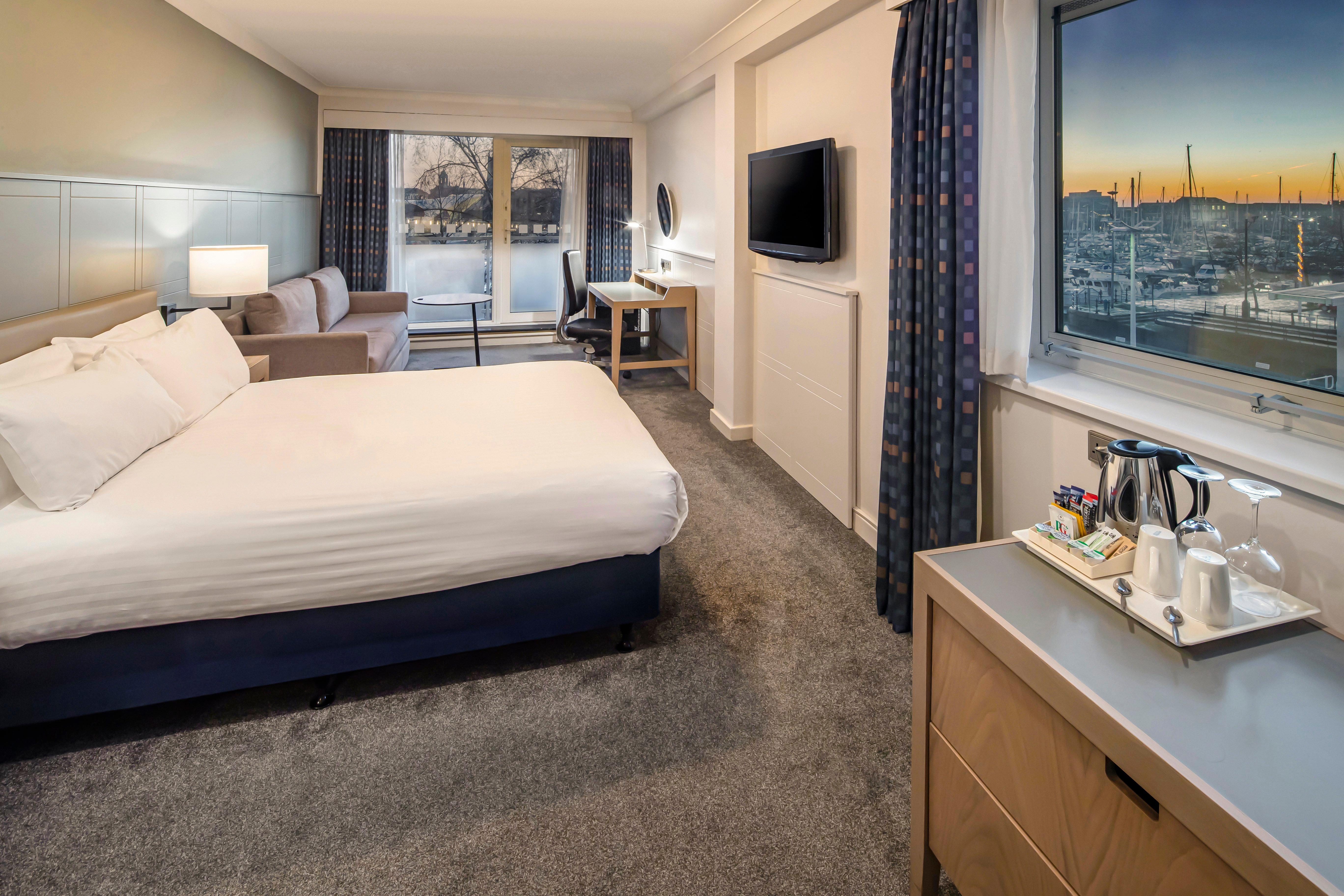 Holiday Inn Hull Marina By Ihg Kingston upon Hull Exterior photo