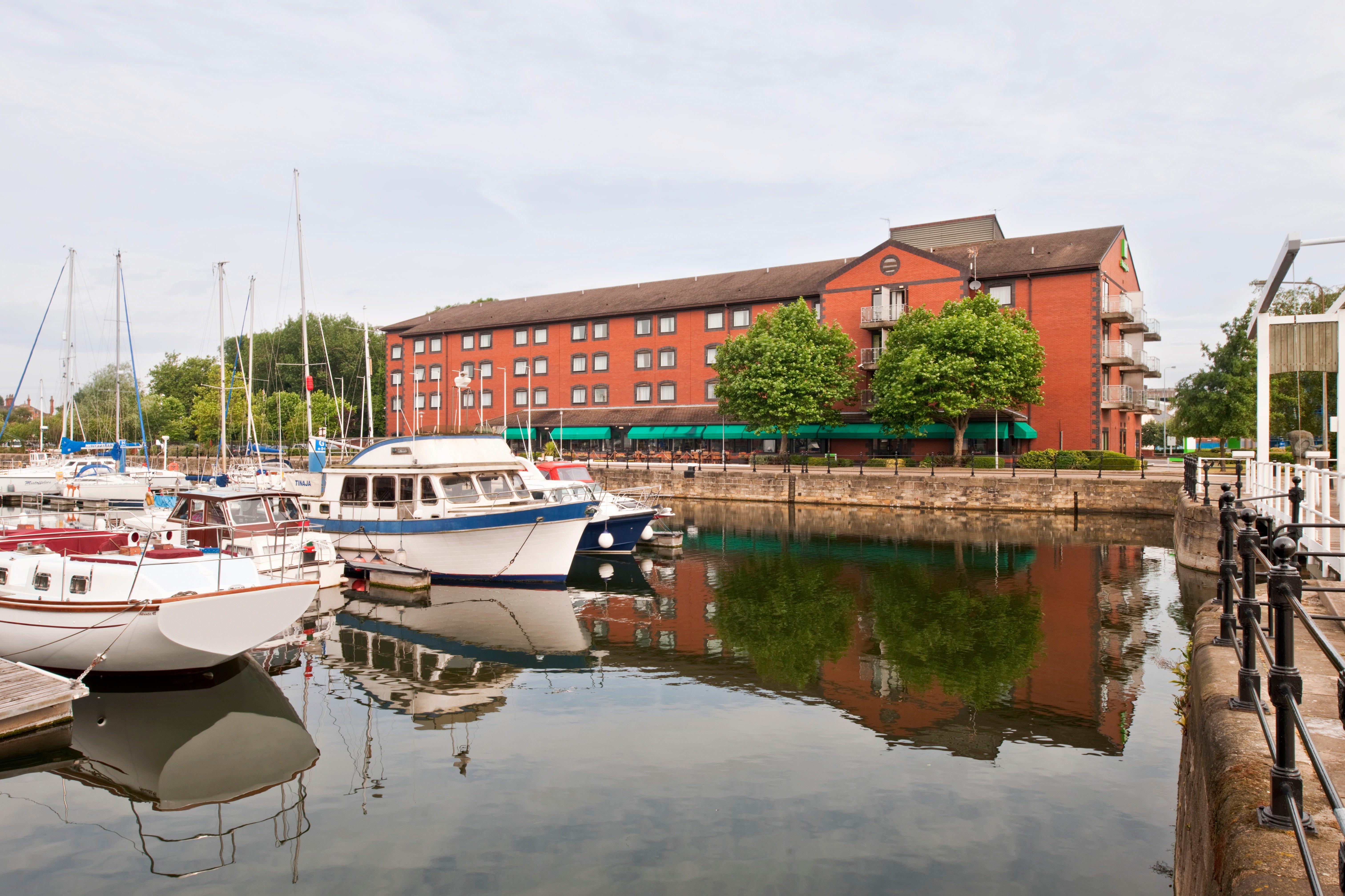 Holiday Inn Hull Marina By Ihg Kingston upon Hull Exterior photo